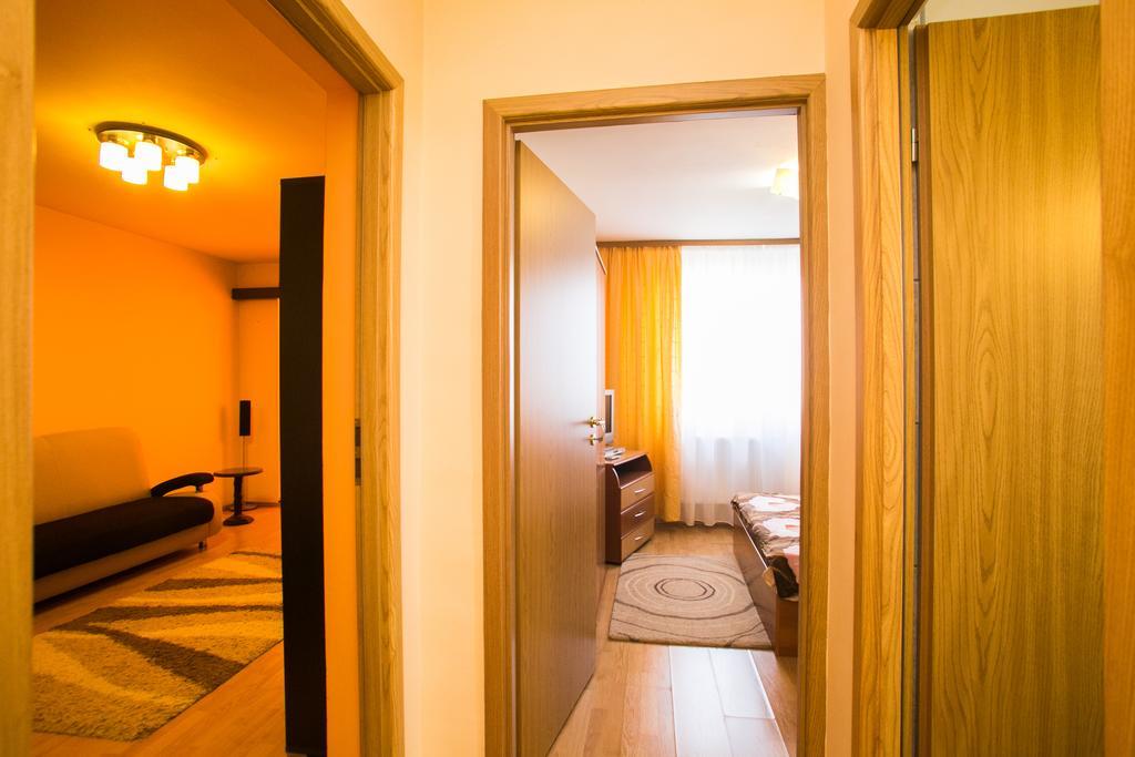Sky Residence Bucharest Room photo